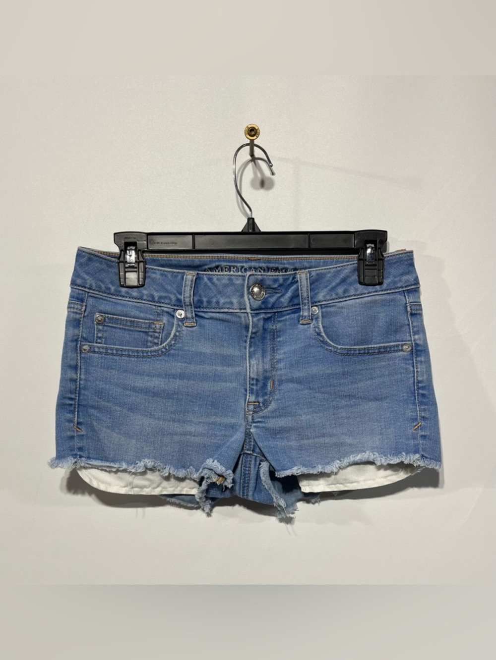 American Eagle Outfitters Super Stretch Shortie Light Wash Jean Shorts Size 6